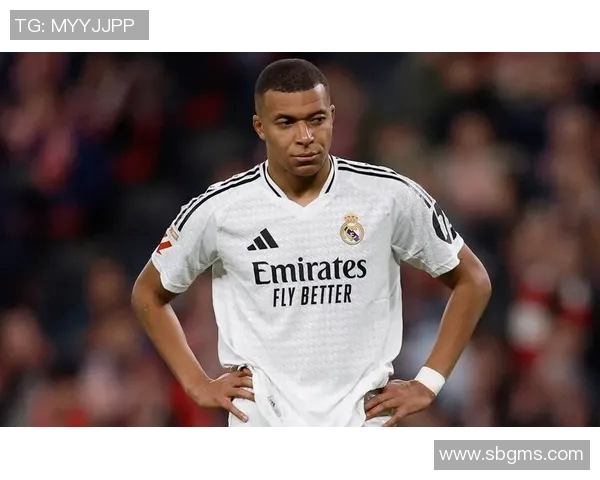 官方评选足球十大球星榜单揭晓全球顶级球员引发热议